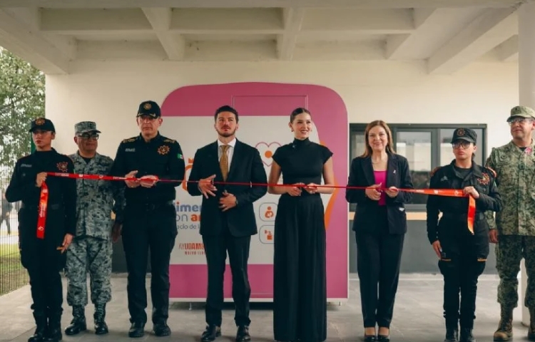 Inaugura Mariana lactario en campo de Fuerza Civil