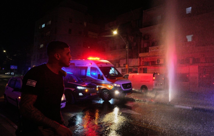 Ataques con misiles dejan una persona fallecida en Tel Aviv
