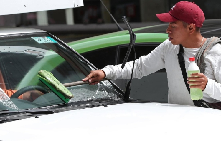 La tasa de desempleo en México se sitúa en el 2,4 % en marzo